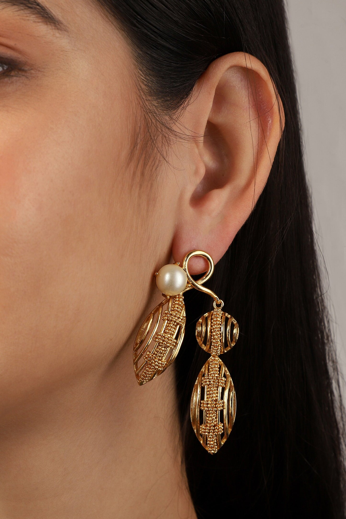 Leaflet Swerve Earrings 