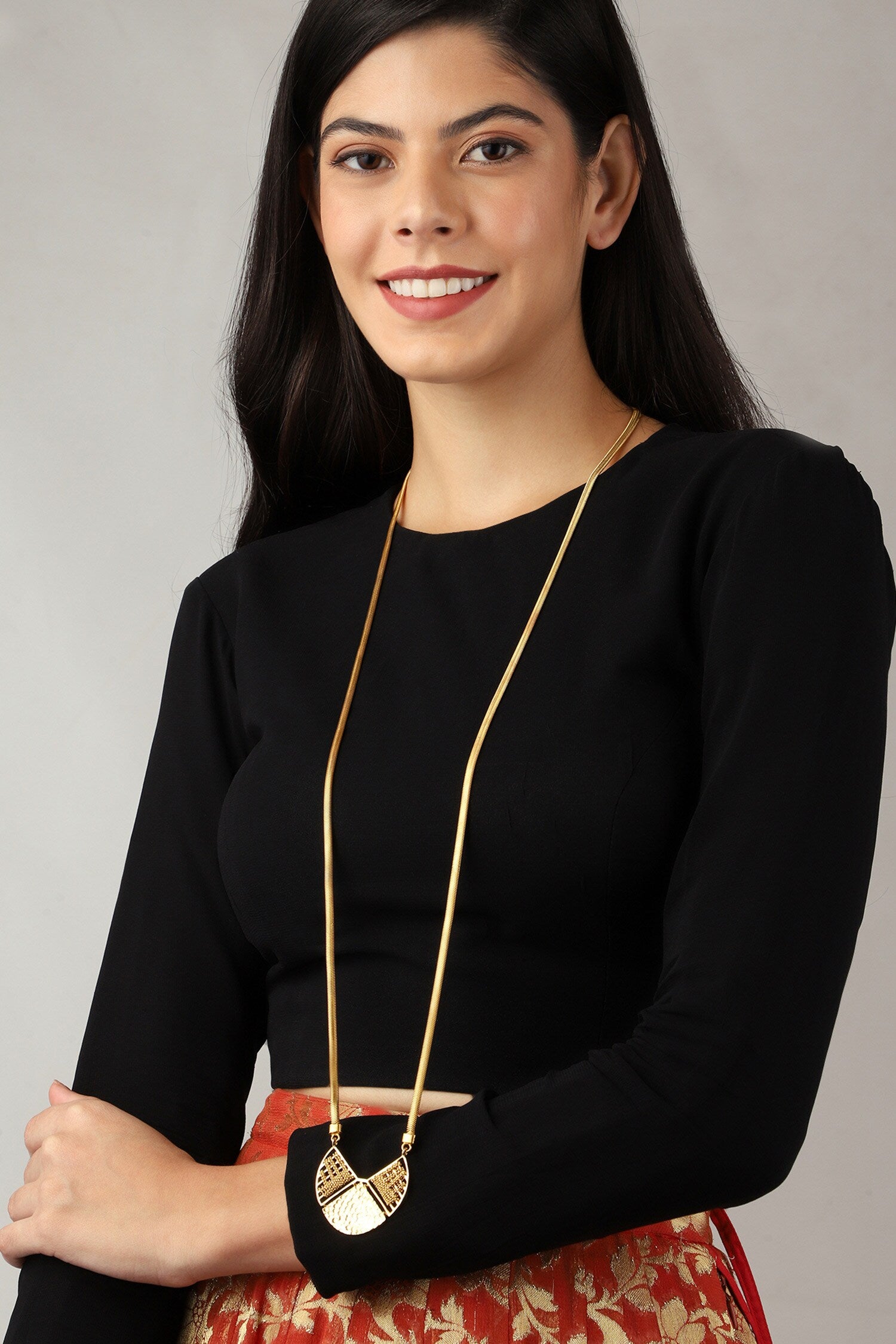 Maze Interwine Long Necklace 