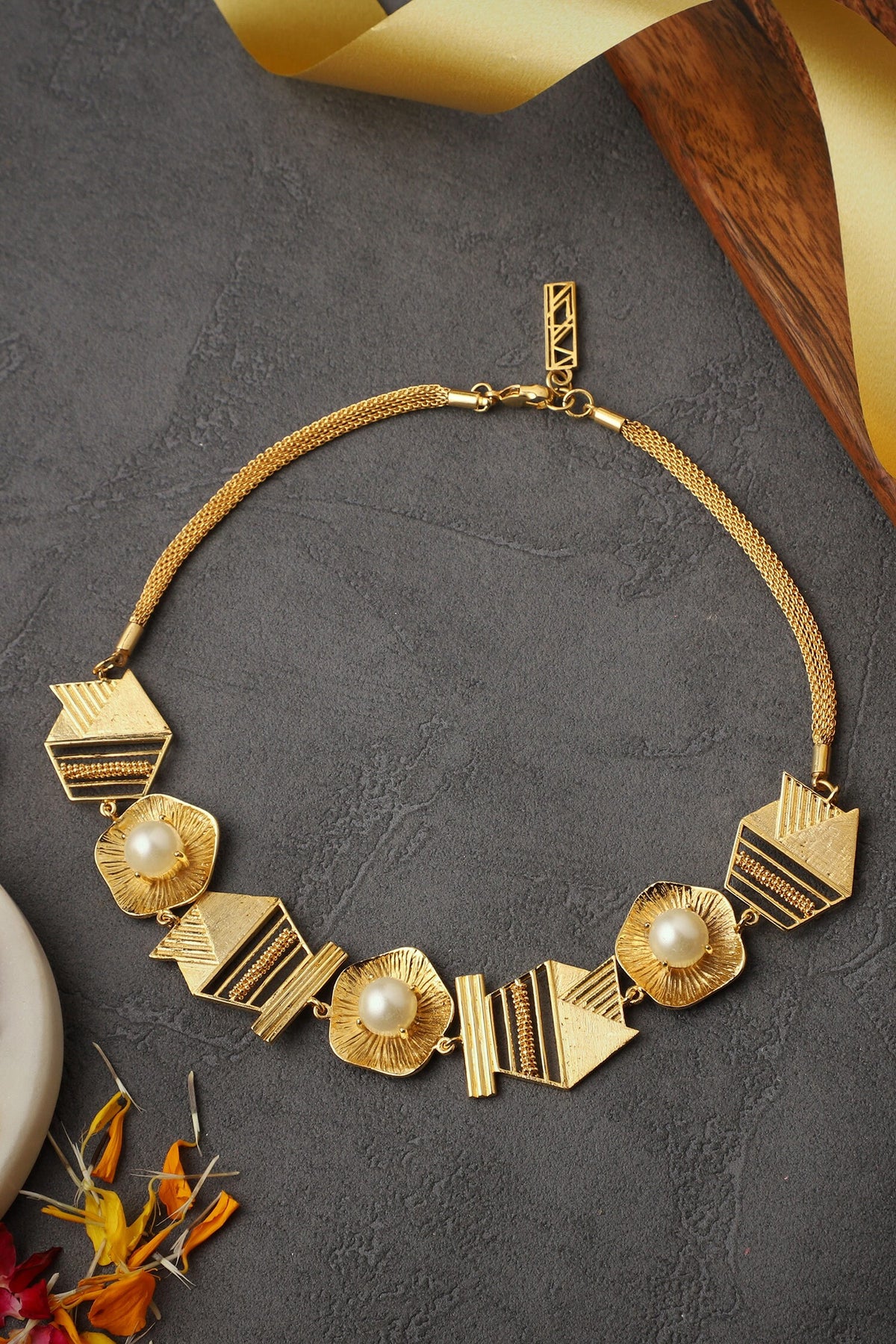 Blissful Bloom Necklace 