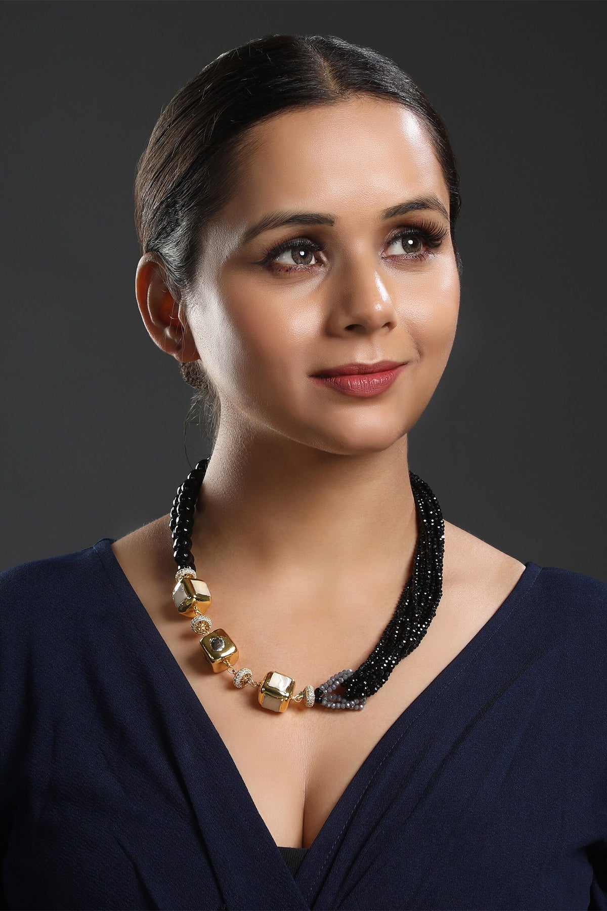 Embellished Layered Necklace 