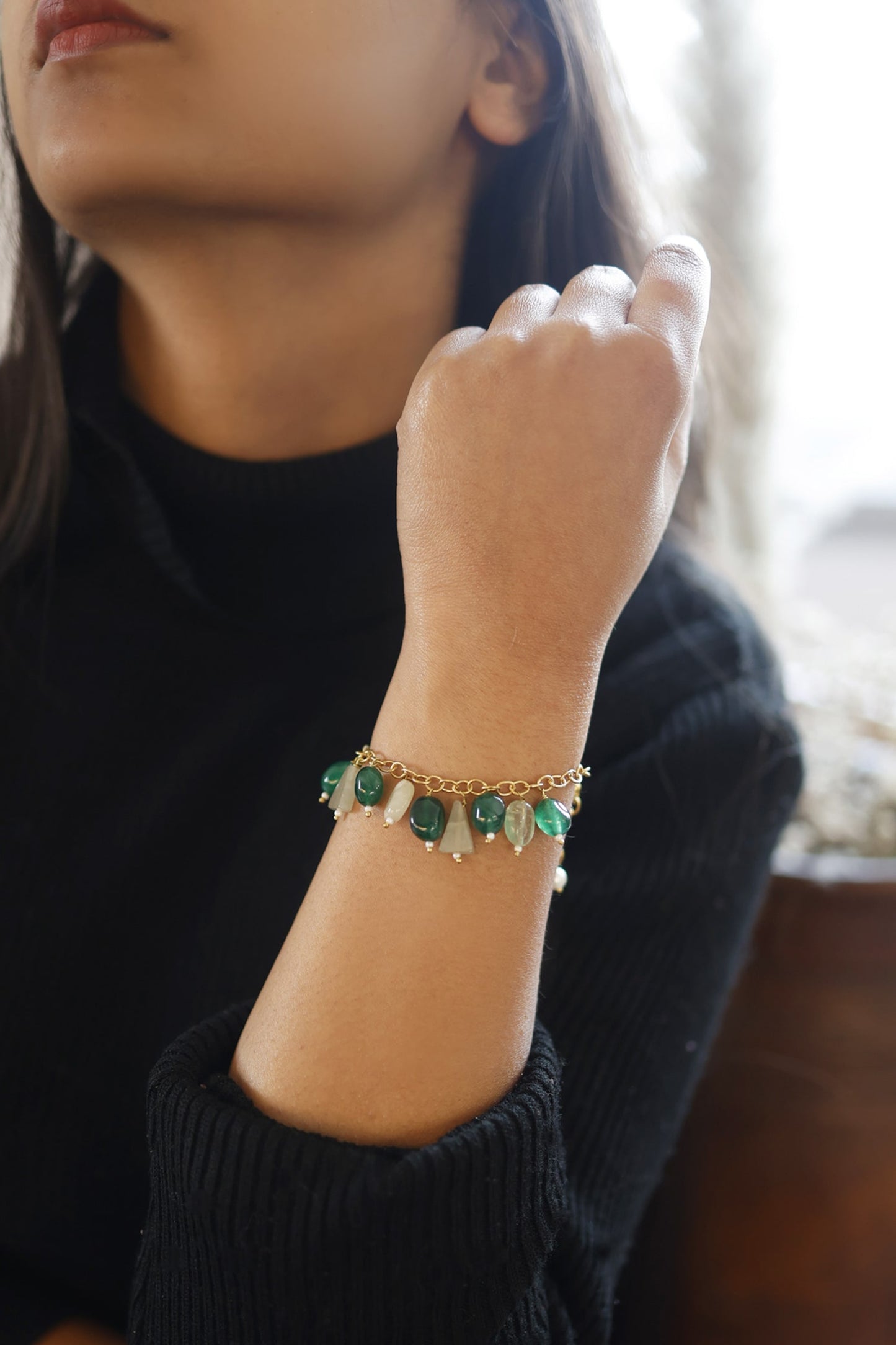 Jade Stone Dangling Bracelet 