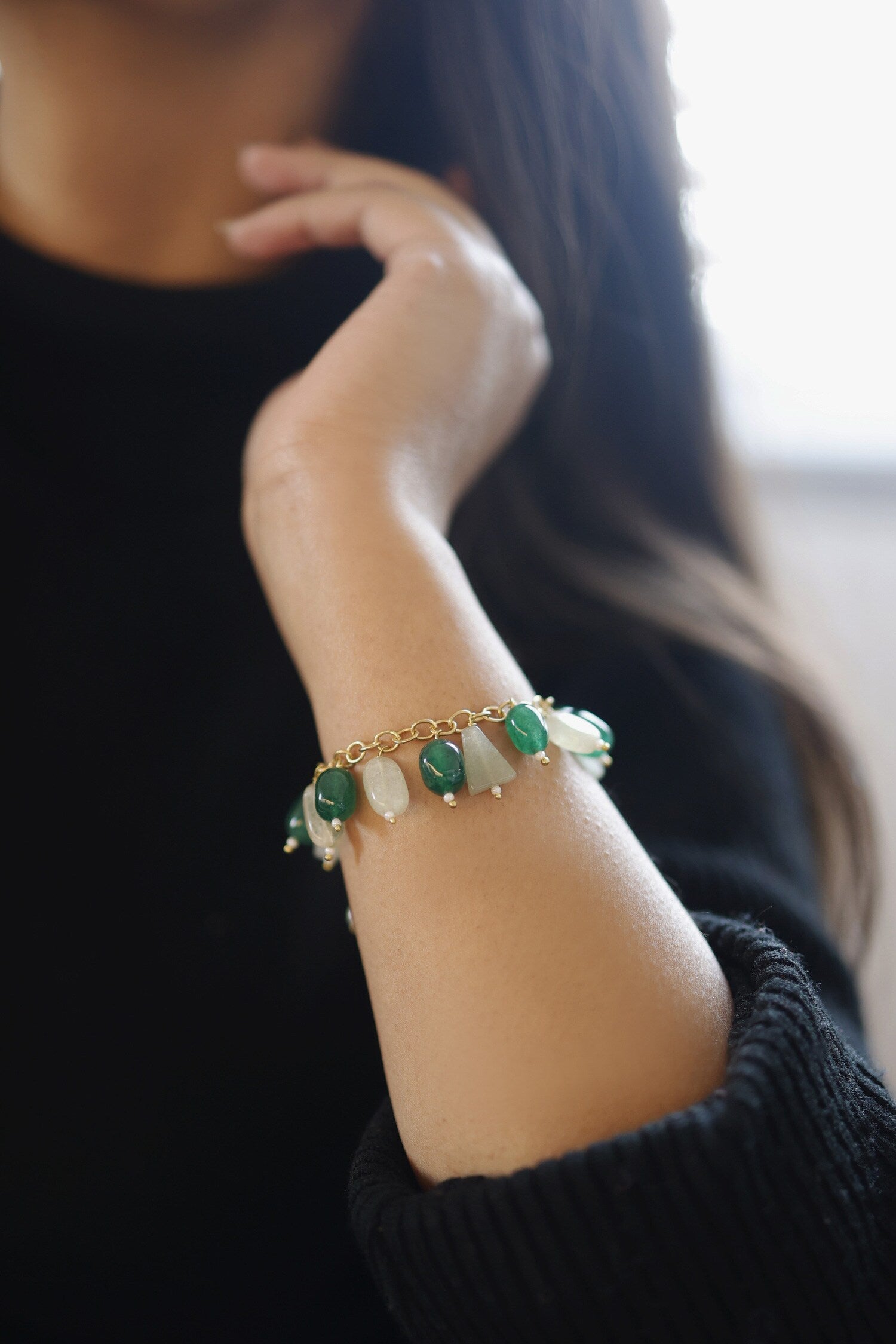 Jade Stone Dangling Bracelet 
