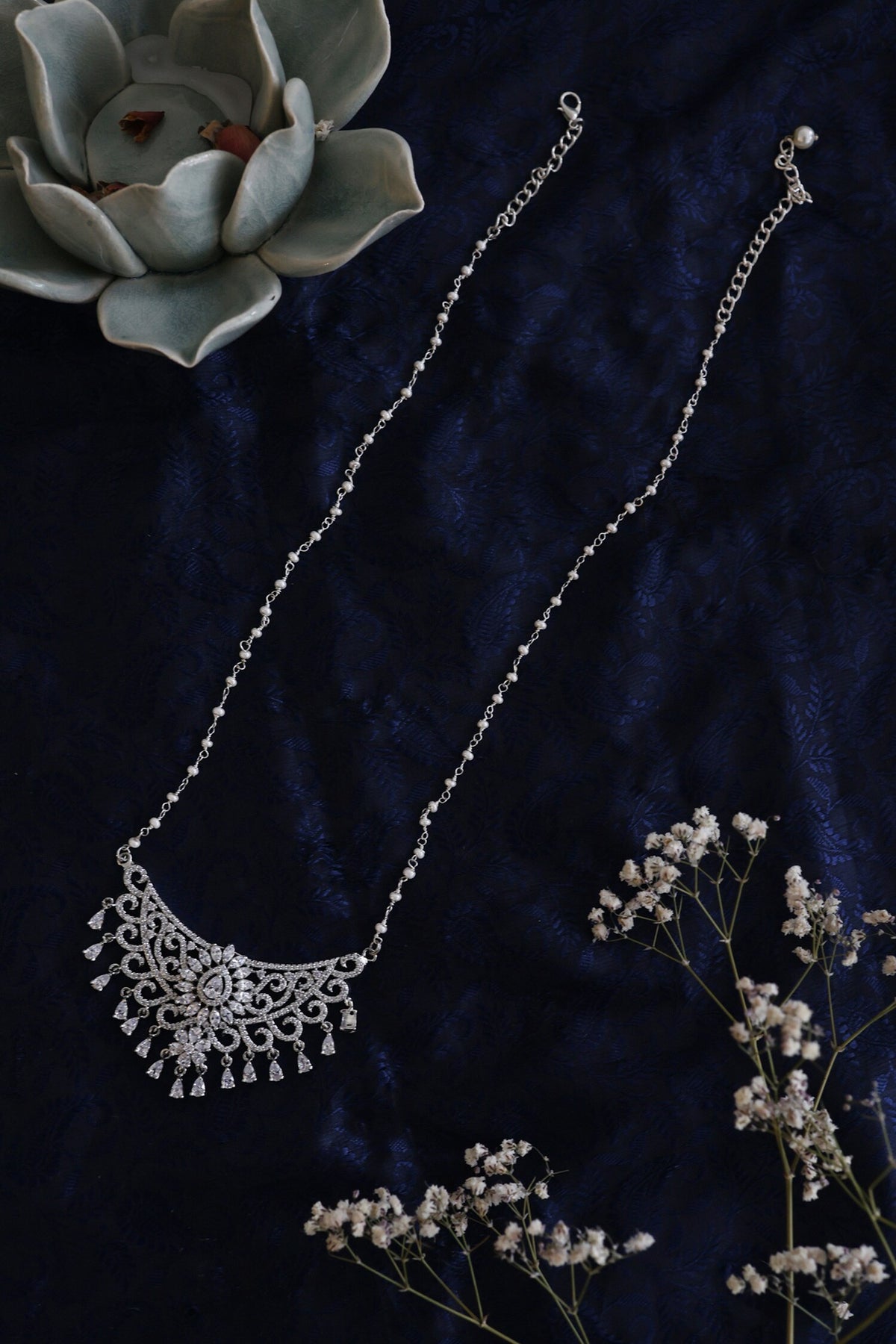 Faux Diamond Embellished Pendant Necklace 