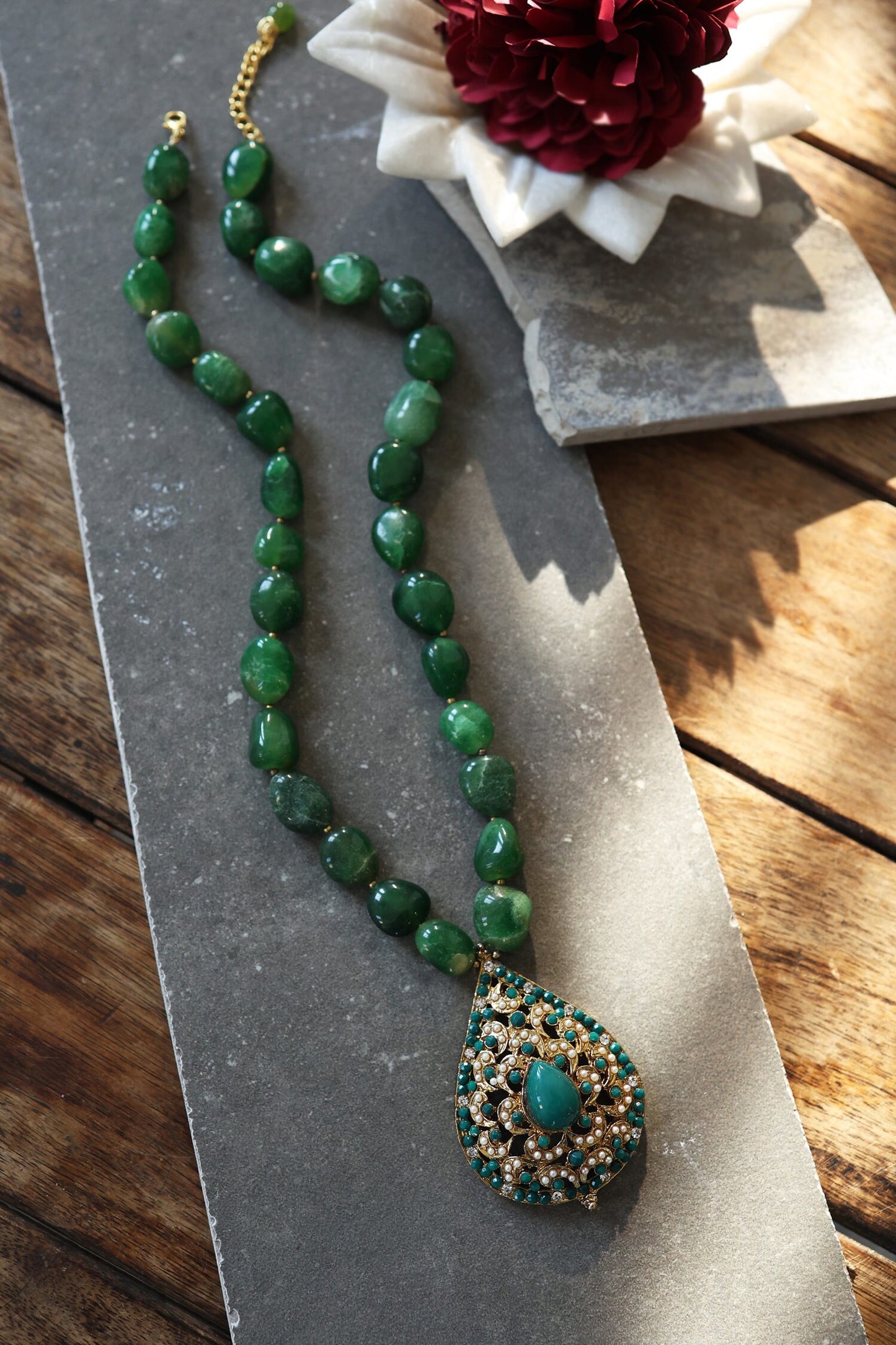 Tear Drop Pendant Necklace 