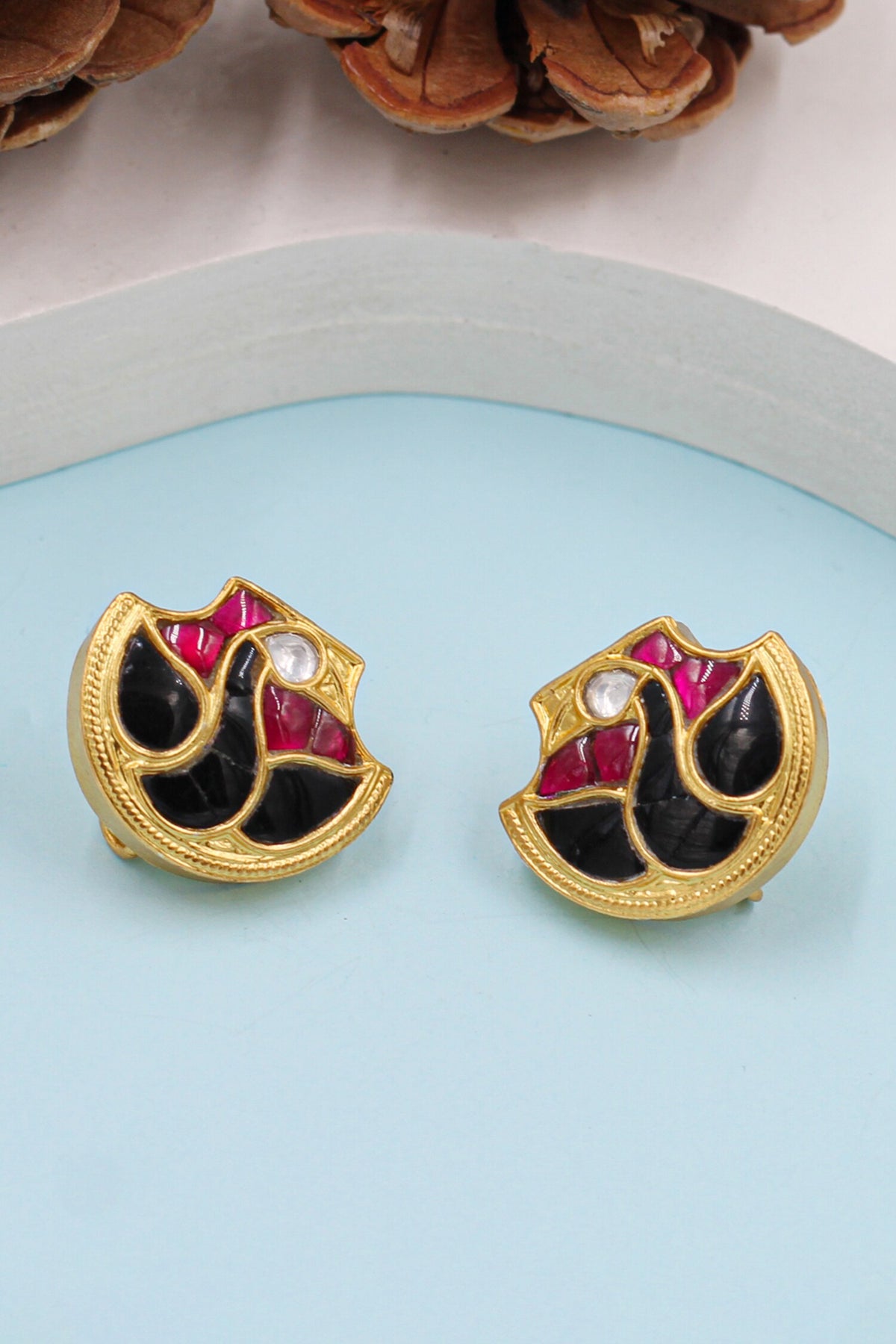 Kundan Embellished Studs 