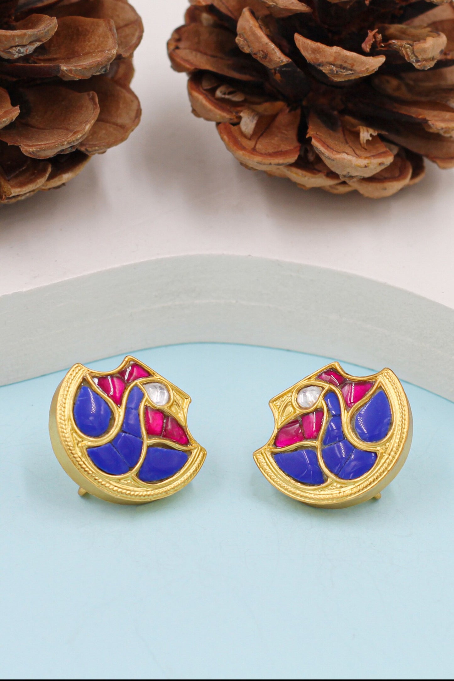 Abstract Geometric Studs 