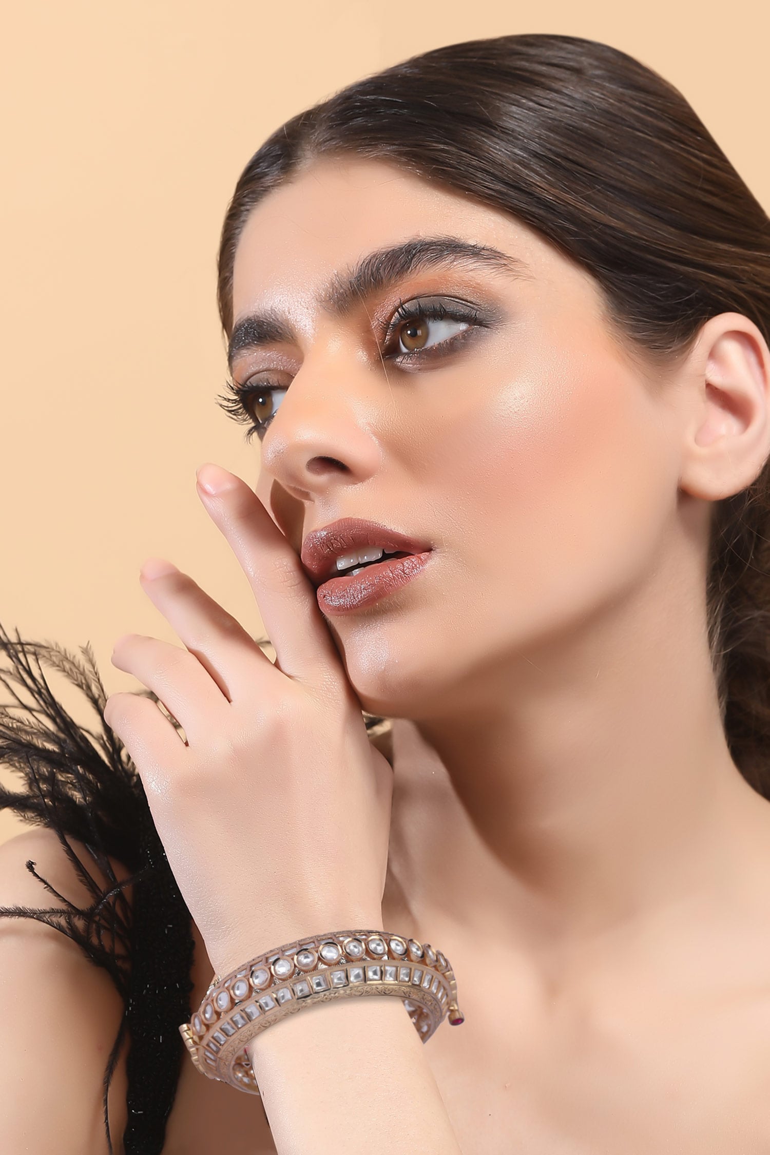 Kundan Embellished Bangle - Single Pc 