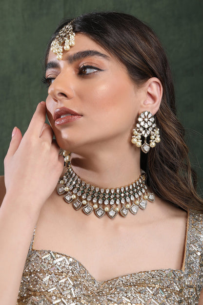 Kundan Embellished Choker Set 