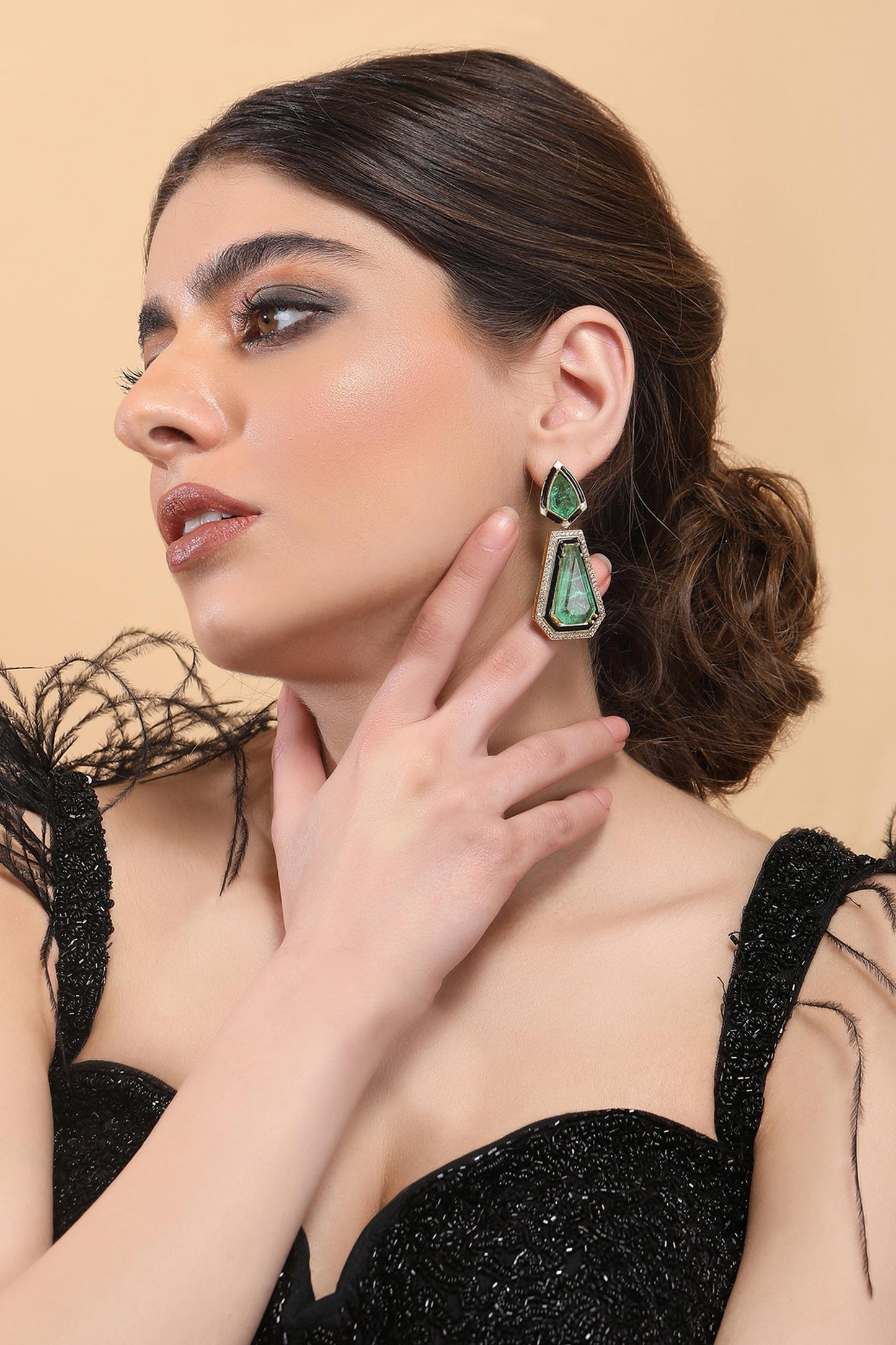 Tear Drop Carved Earrings 