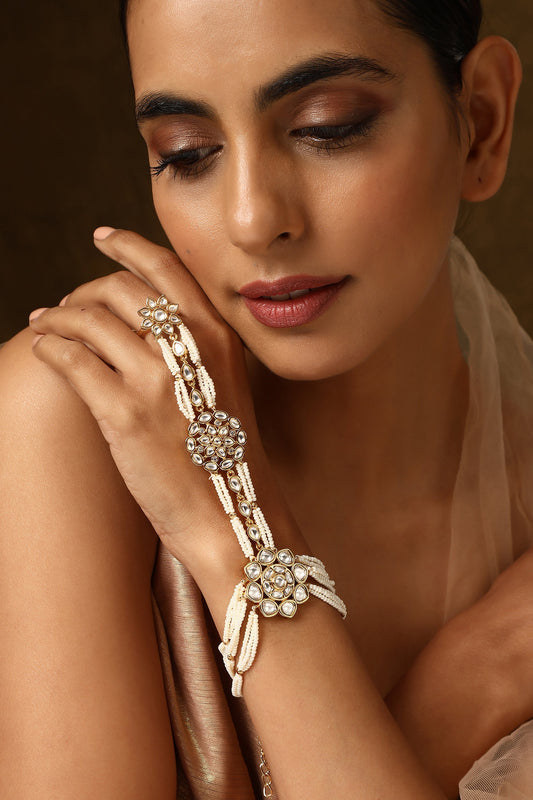 Floral Cutwork Polki Embellished Haathphool 