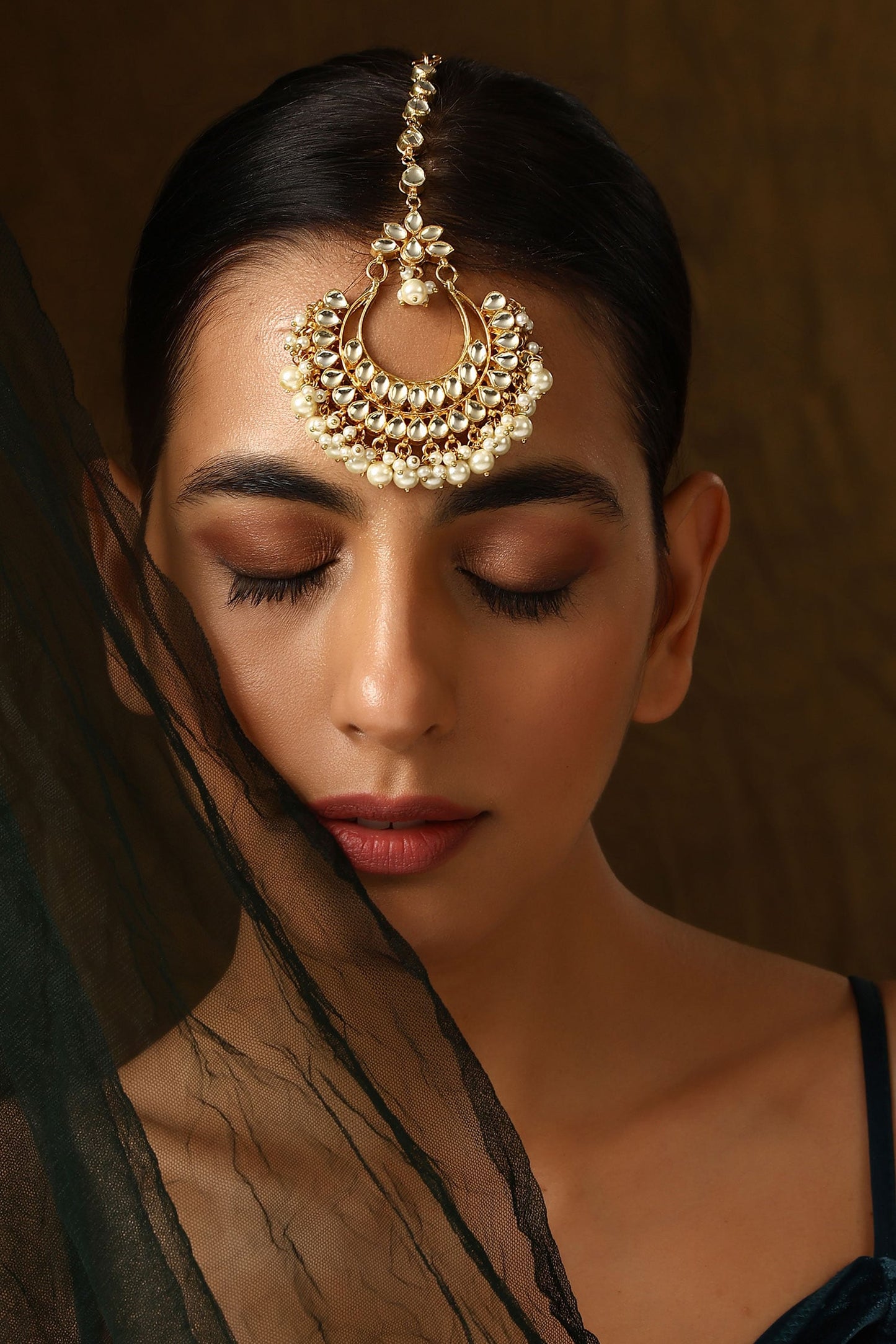 Crescent Moon Embellished Maangtikka 