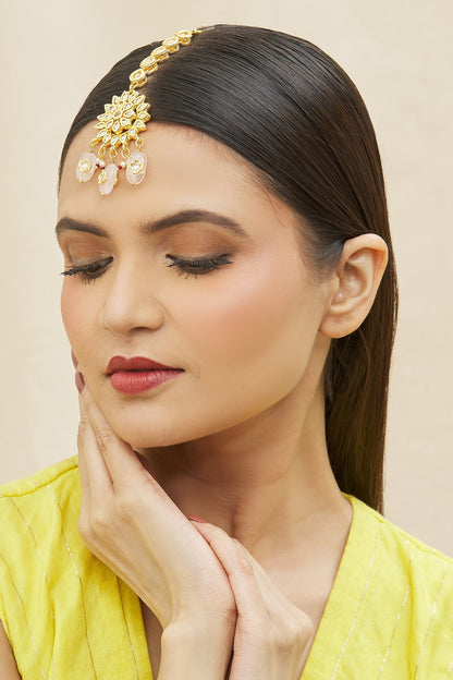 Floral Kundan Maangtikka 
