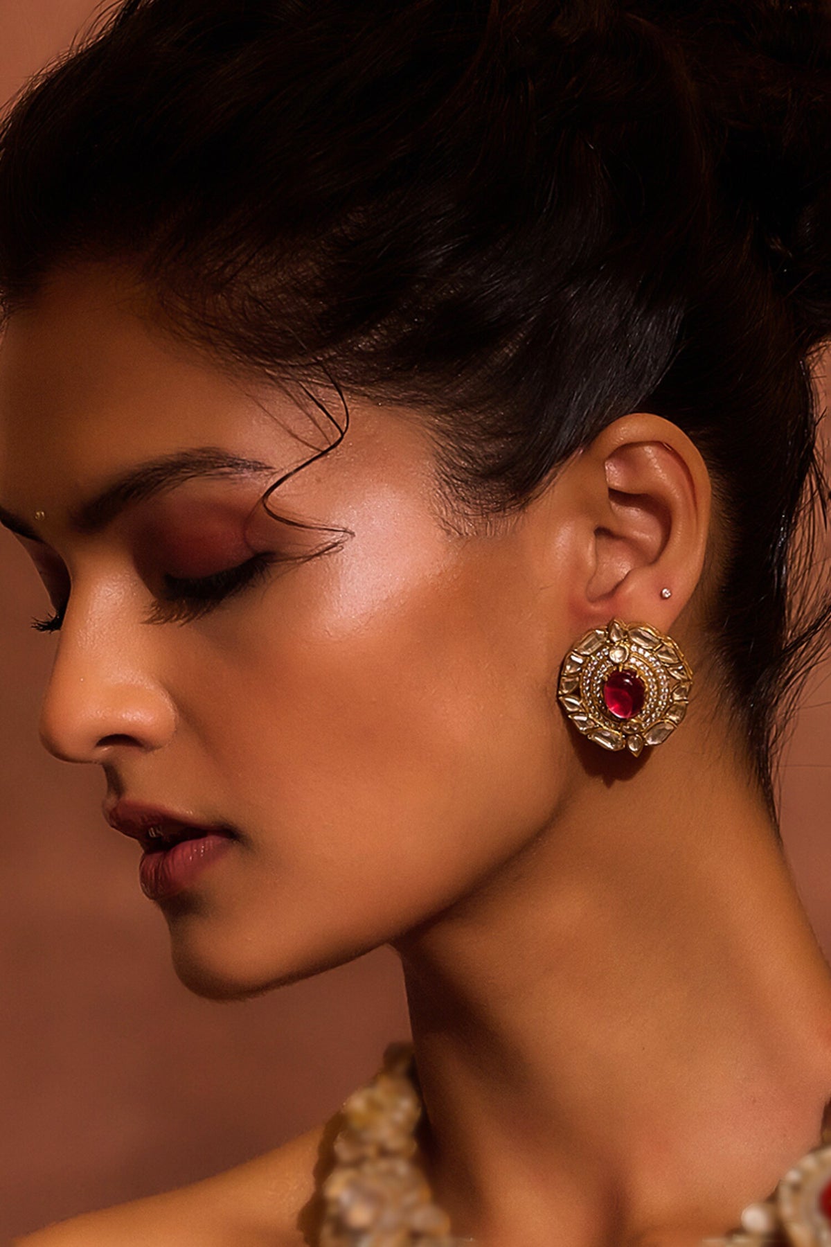 Round Embellished Stud Earrings 