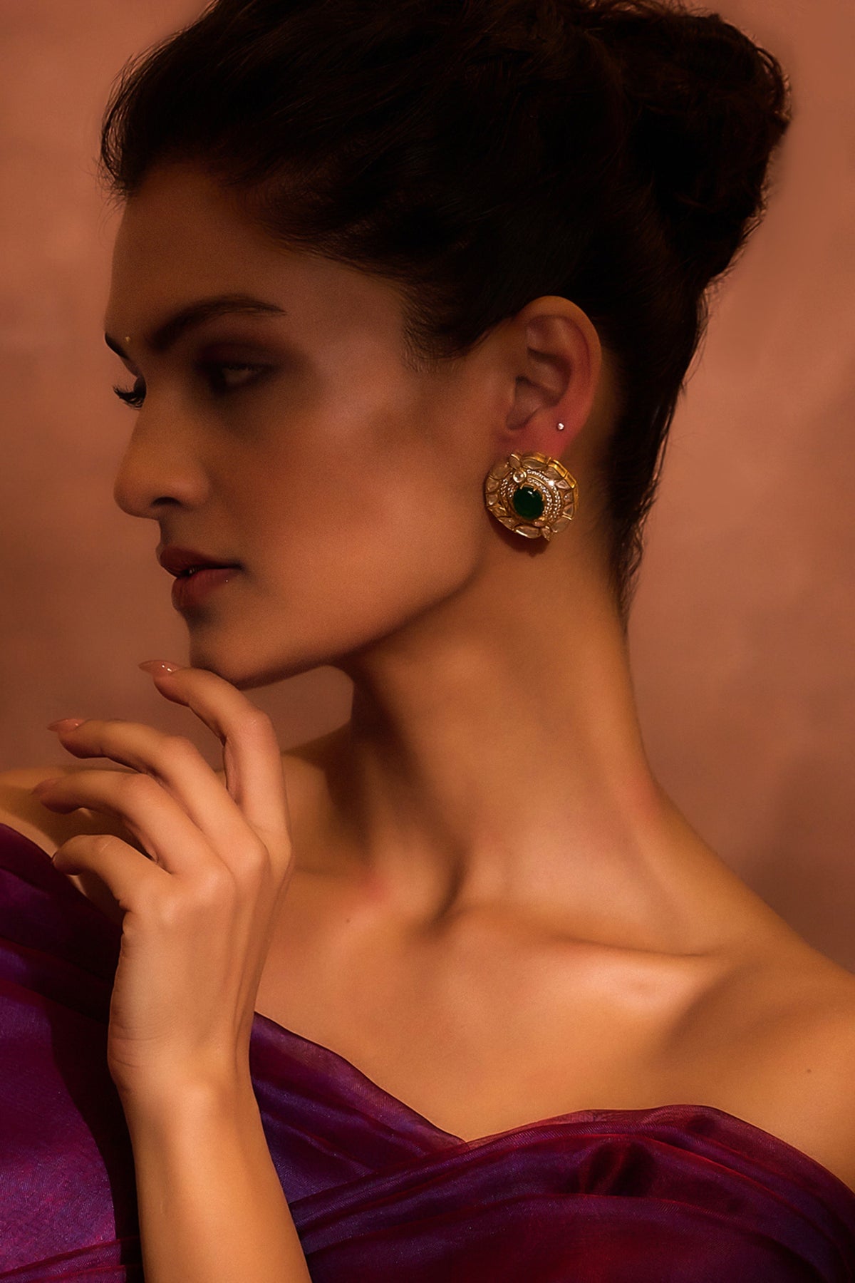 Round Onyx Embellished Stud Earrings 