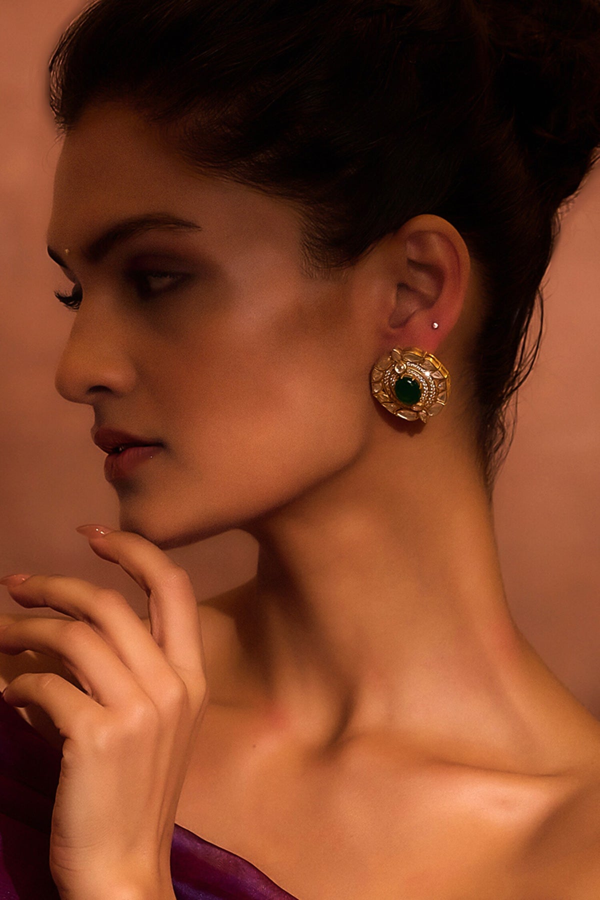 Round Onyx Embellished Stud Earrings 