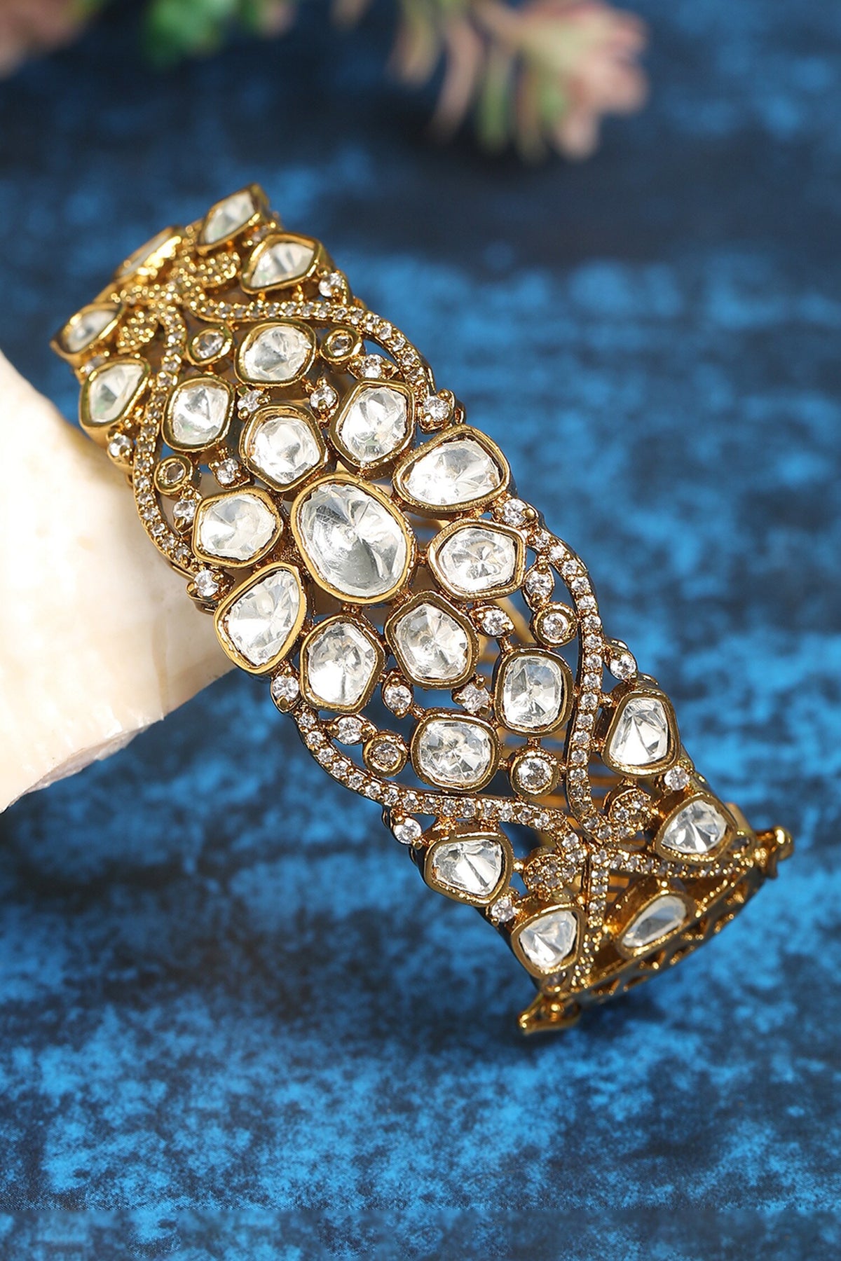Kundan Floret Studded Bangle 