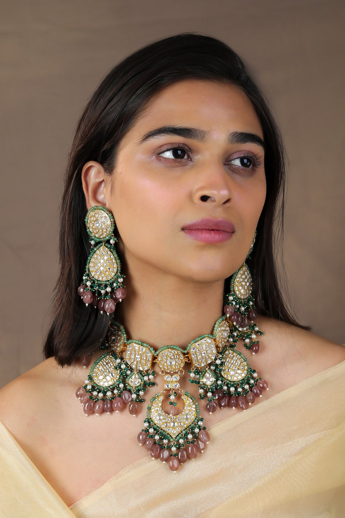 Jadtar Stones Embellished Pendant Choker Necklace Set 