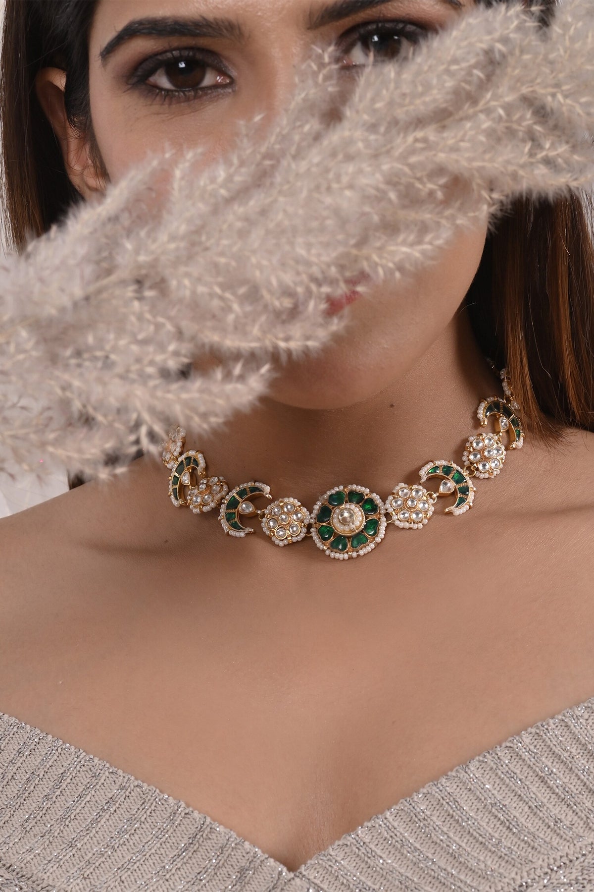 Half Crescent Carved Choker 