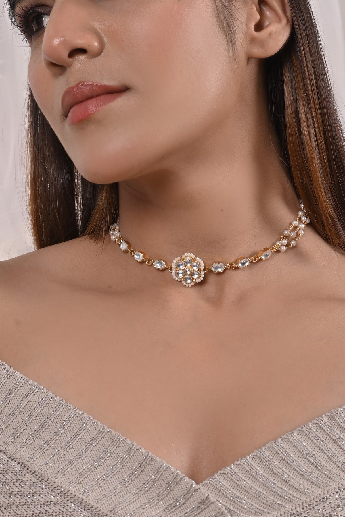 Floral Carved Choker 