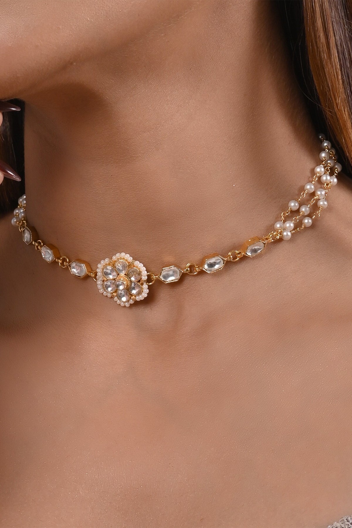 Floral Carved Choker 