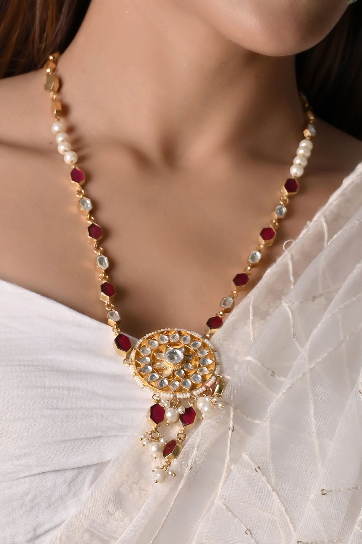 Kundan & Beads Embellished Pendant Necklace 