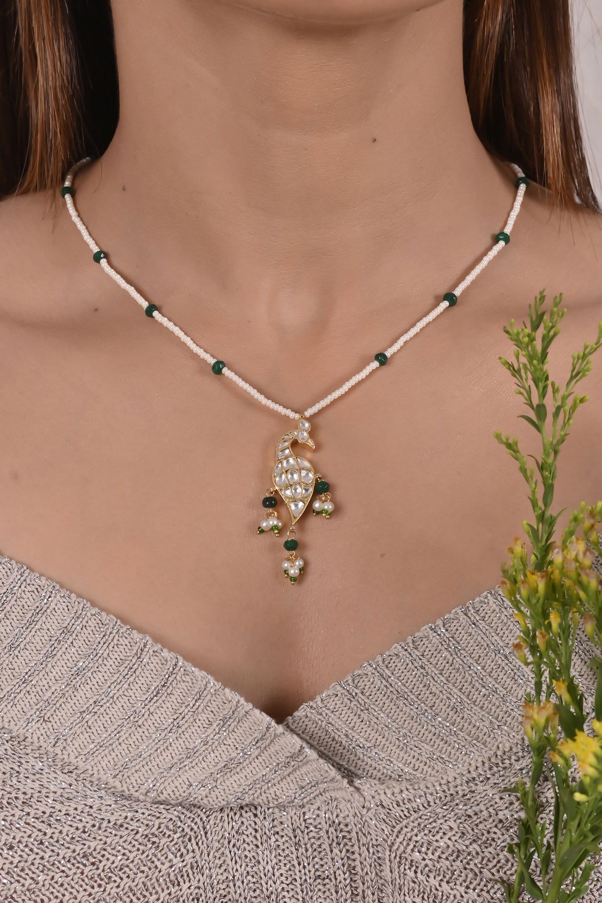 Kundan Embellished Peacock Motif Pendant Necklace 