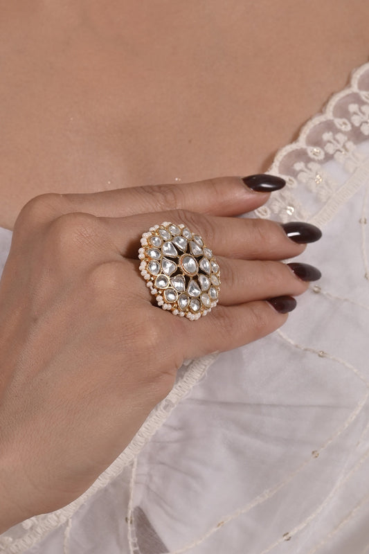 Kundan Embellished Floral Motif Ring 
