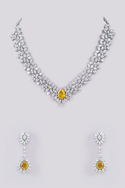 Flower Cutwork Embellished Necklace Set 