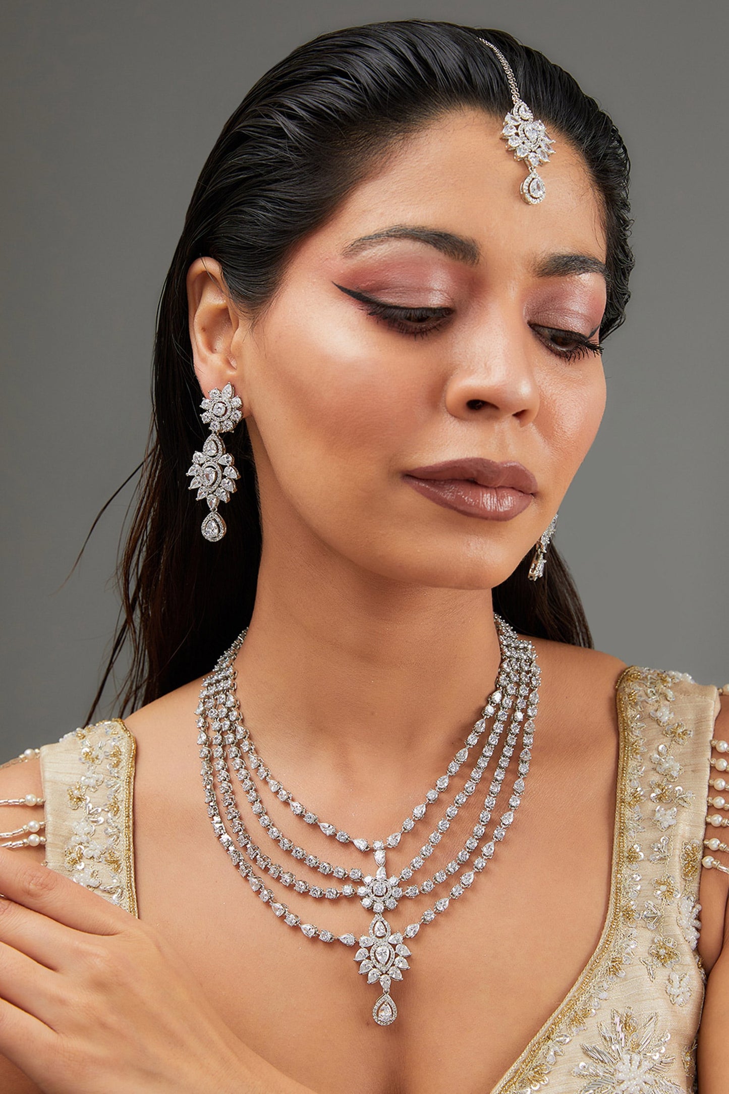 Flower Cutwork Layered Necklace Set 