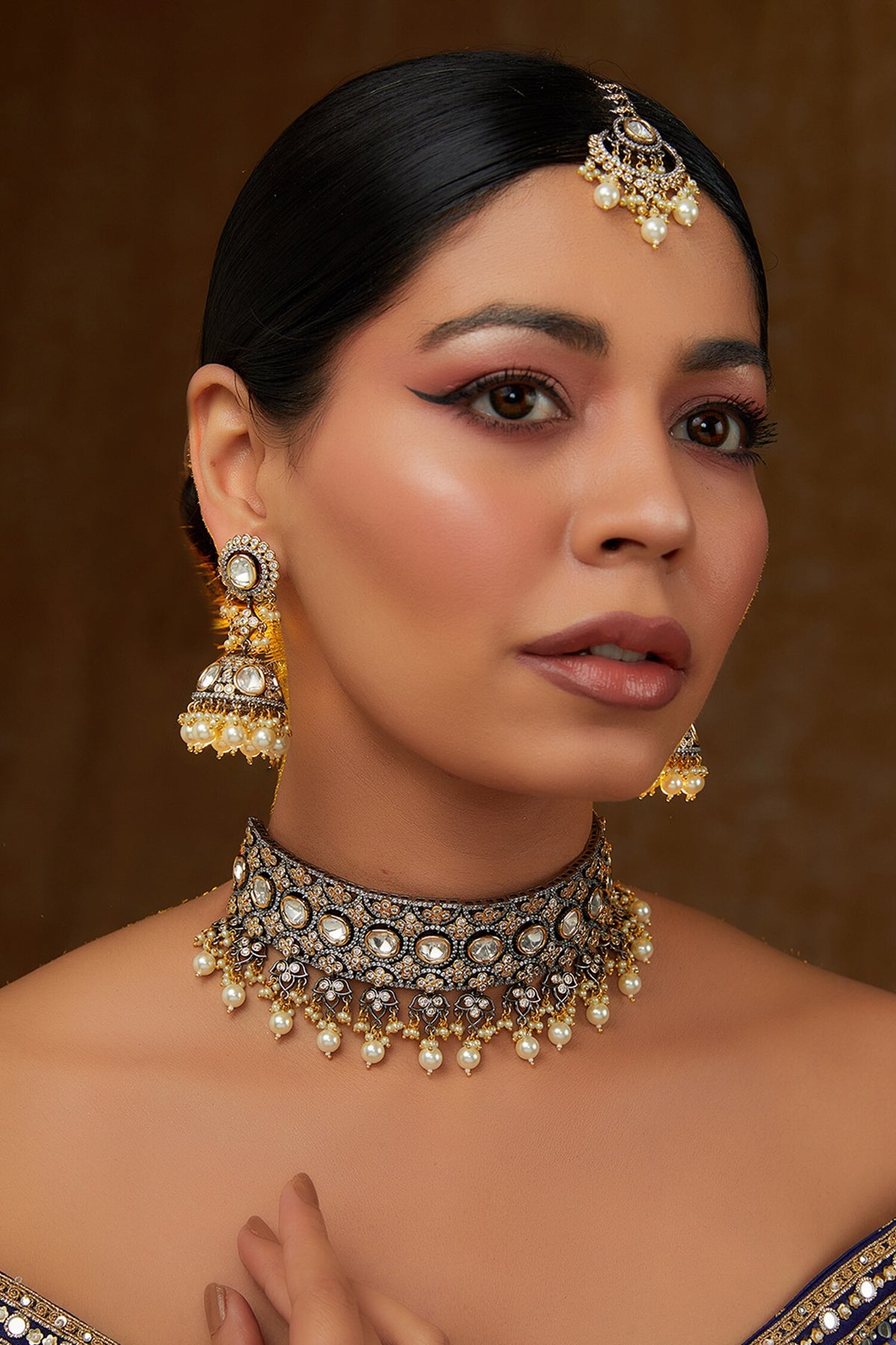 Dewy Bloom Kundan Embellished Jewellery Set 