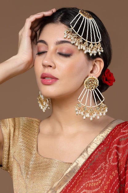 Kundan Chaand Embellished Passa 
