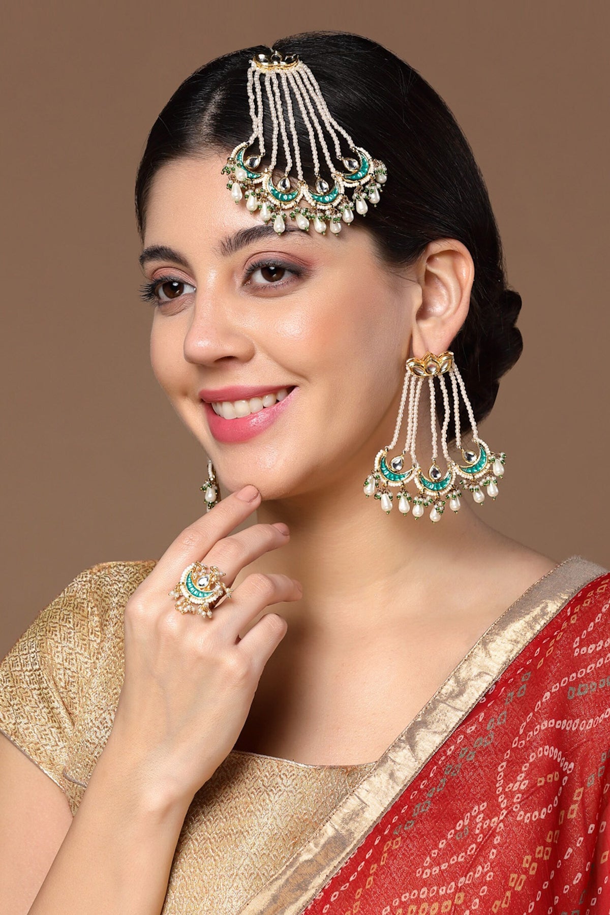Begum Kundan Chaand Passa 