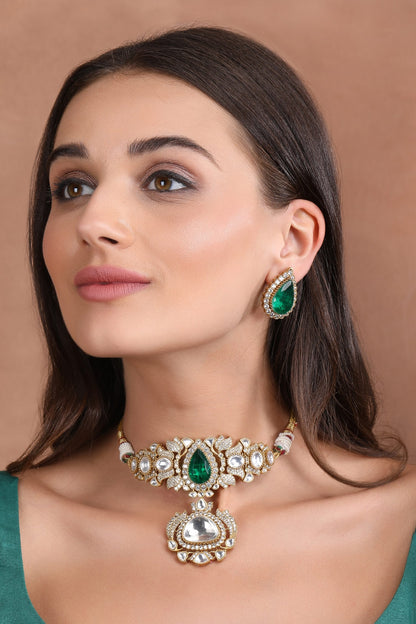 Kundan Embellished Pendant Choker Set 