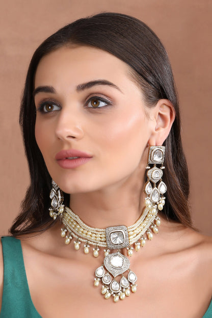 Zirconia Embellished Pendant Choker Set 