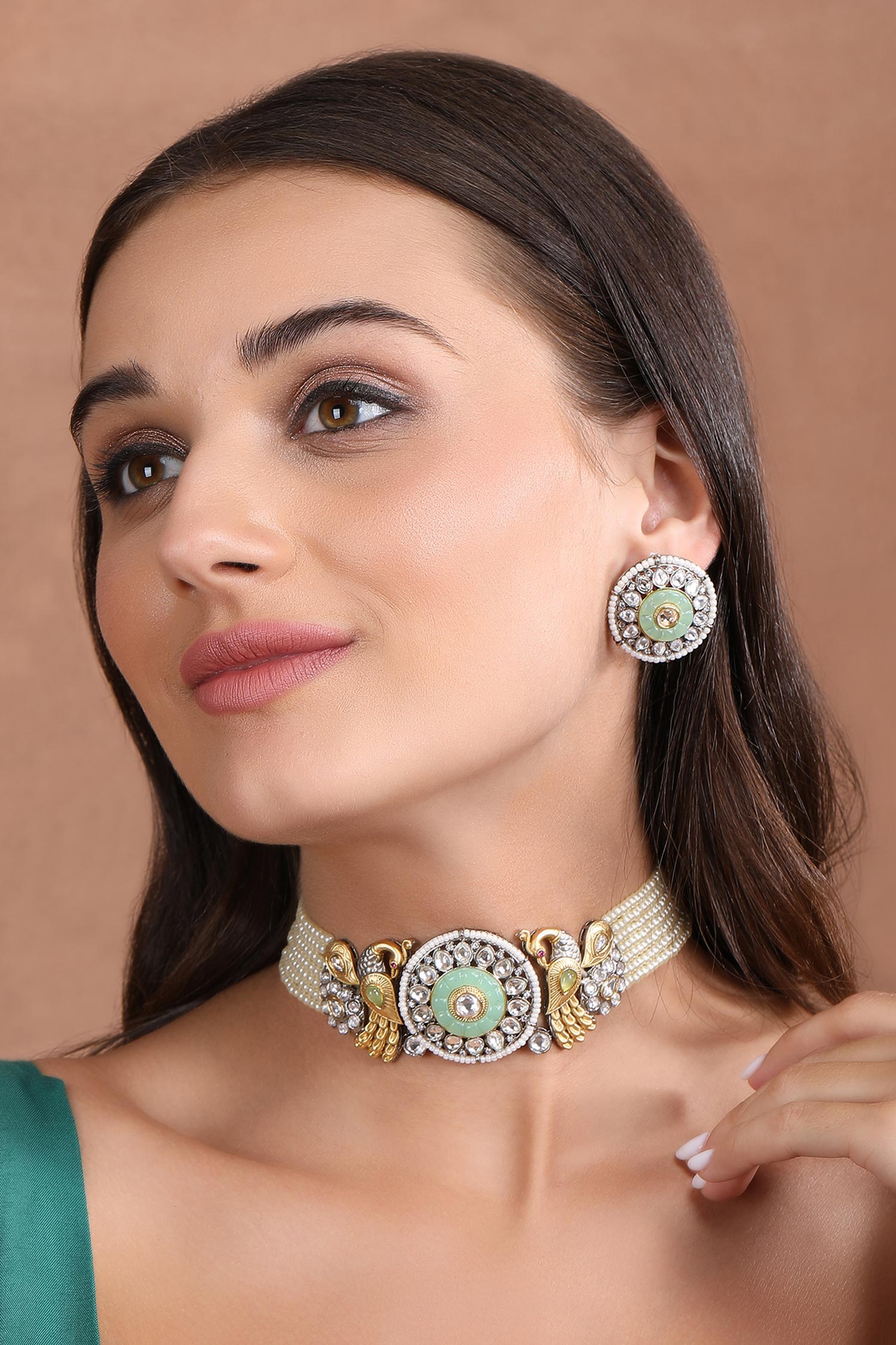 Peacock Carved Pendant Choker Set 