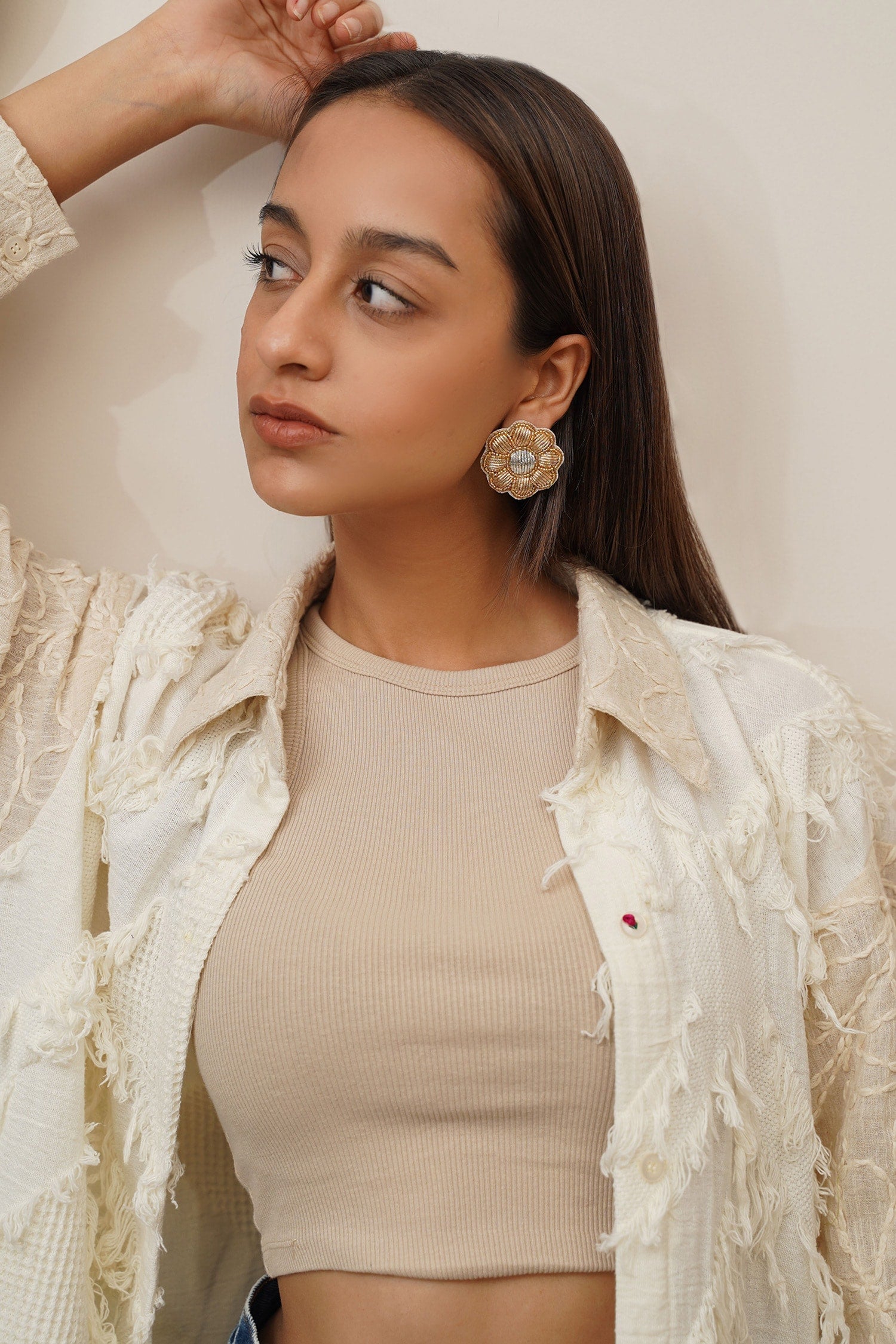 Gul Sunheri Studs 