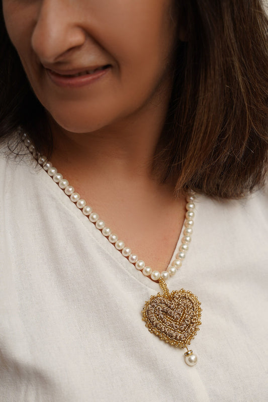 Yaadein Zari Knot Pendant Necklace 