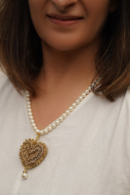 Yaadein Zari Knot Pendant Necklace 