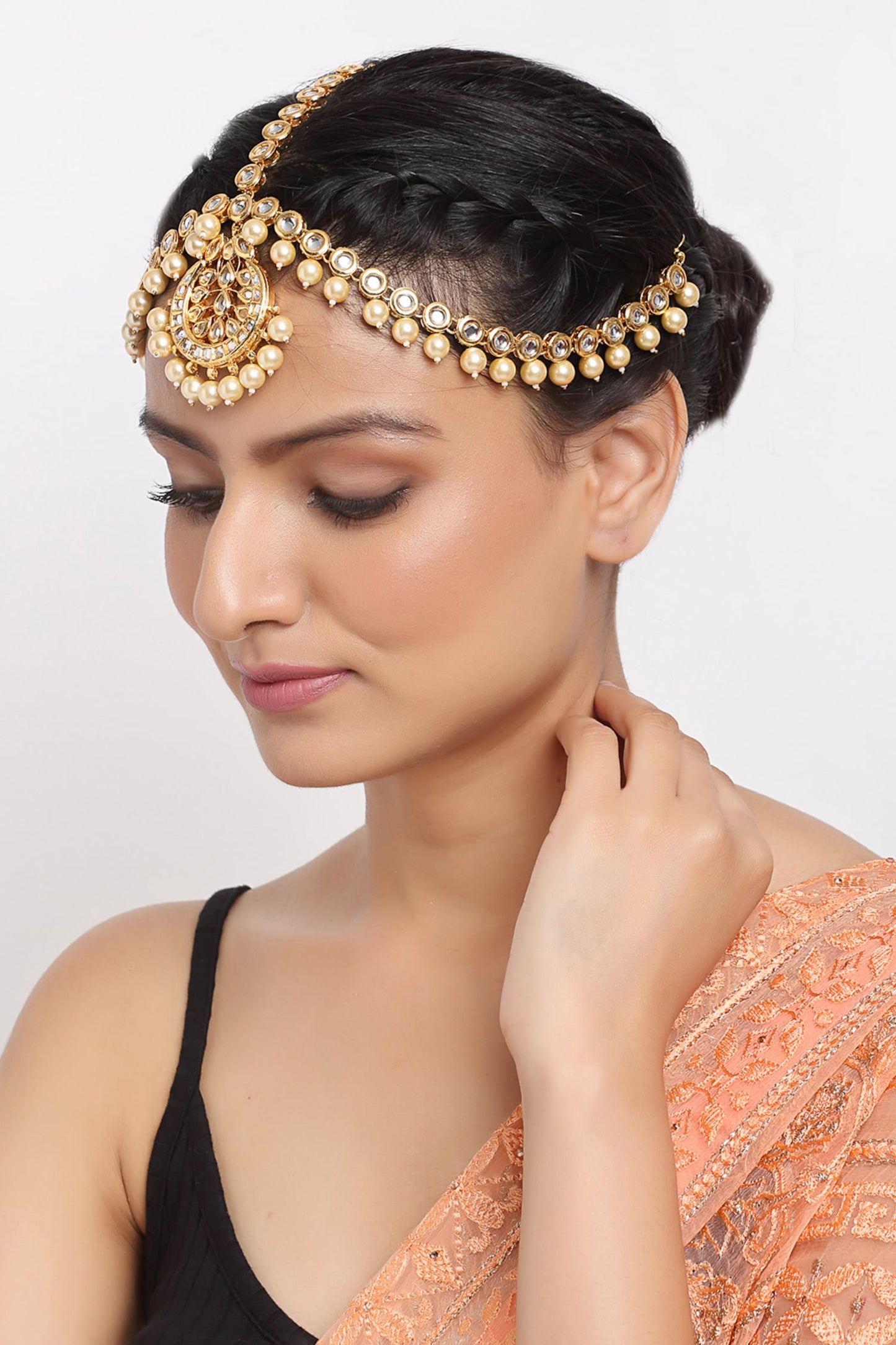Kundan Embellished Mathapatti 
