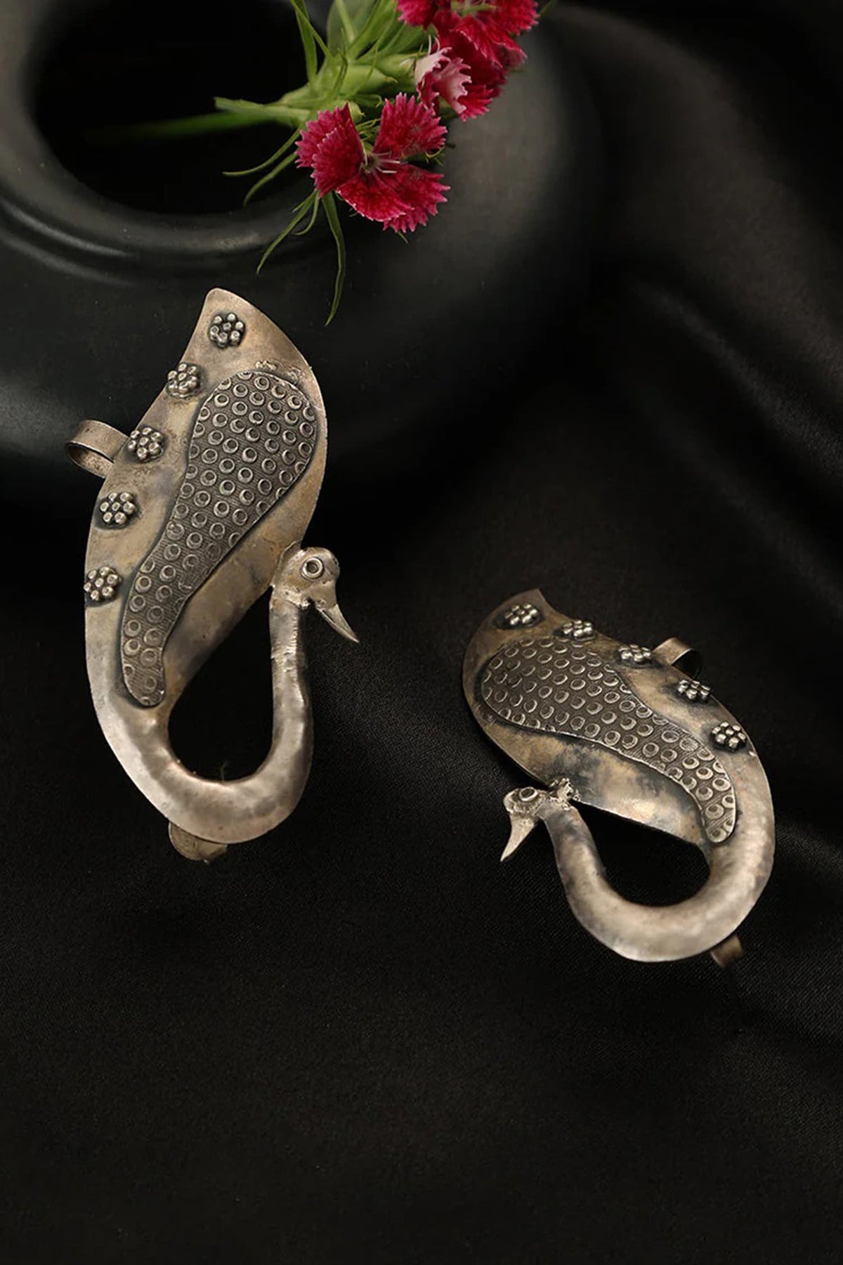 Peacock Carved Stud Earrings 