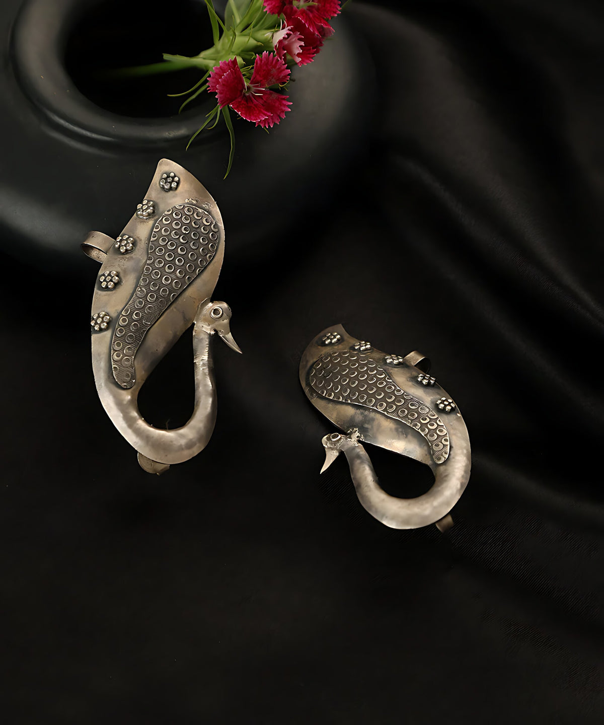 Peacock Carved Stud Earrings 