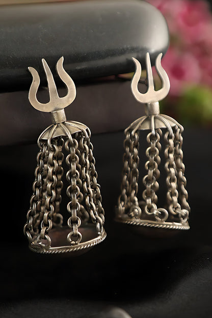 Textured Detail Dangler Earrings 