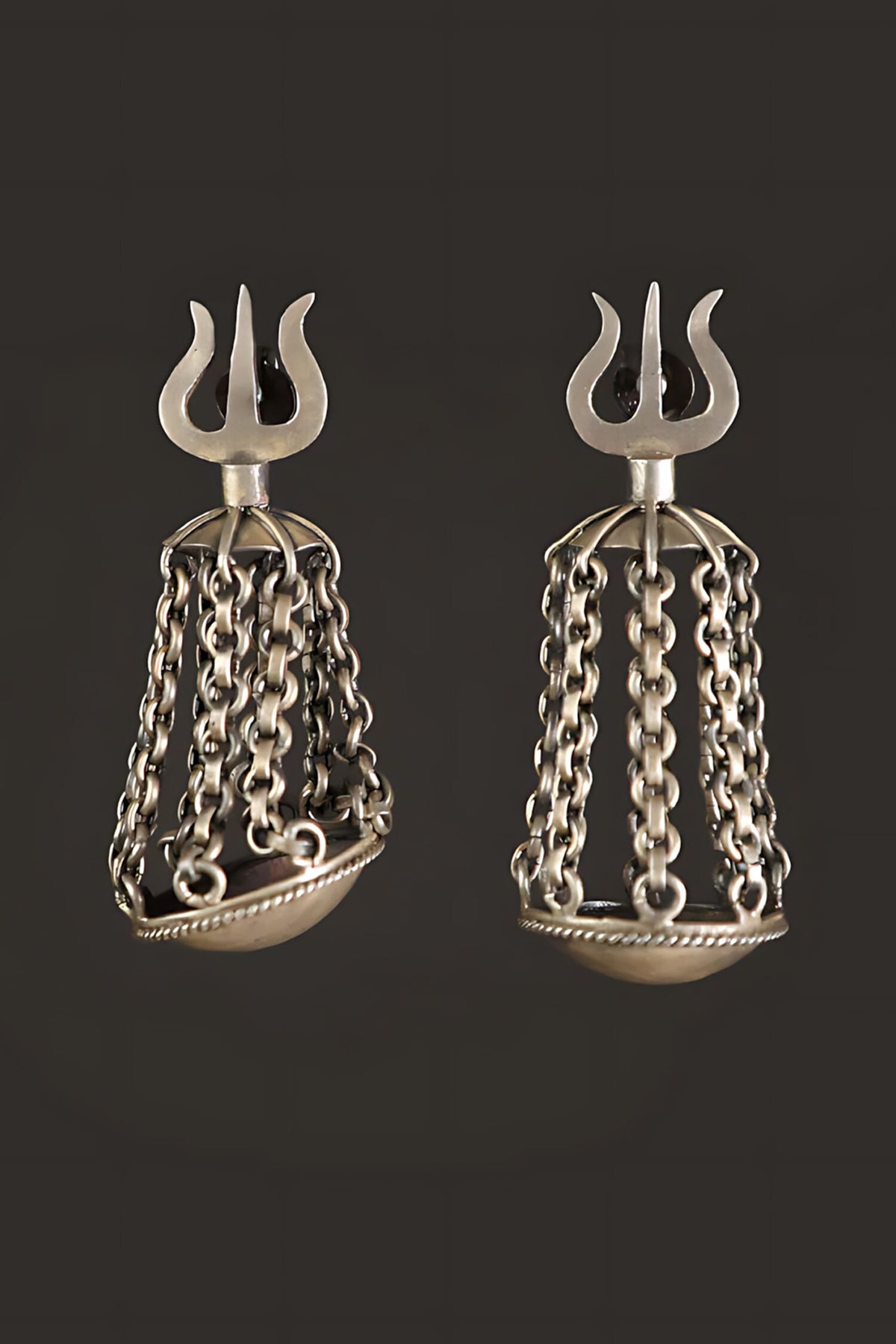 Textured Detail Dangler Earrings 