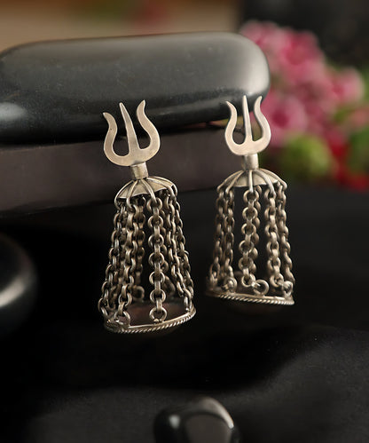 Textured Detail Dangler Earrings 