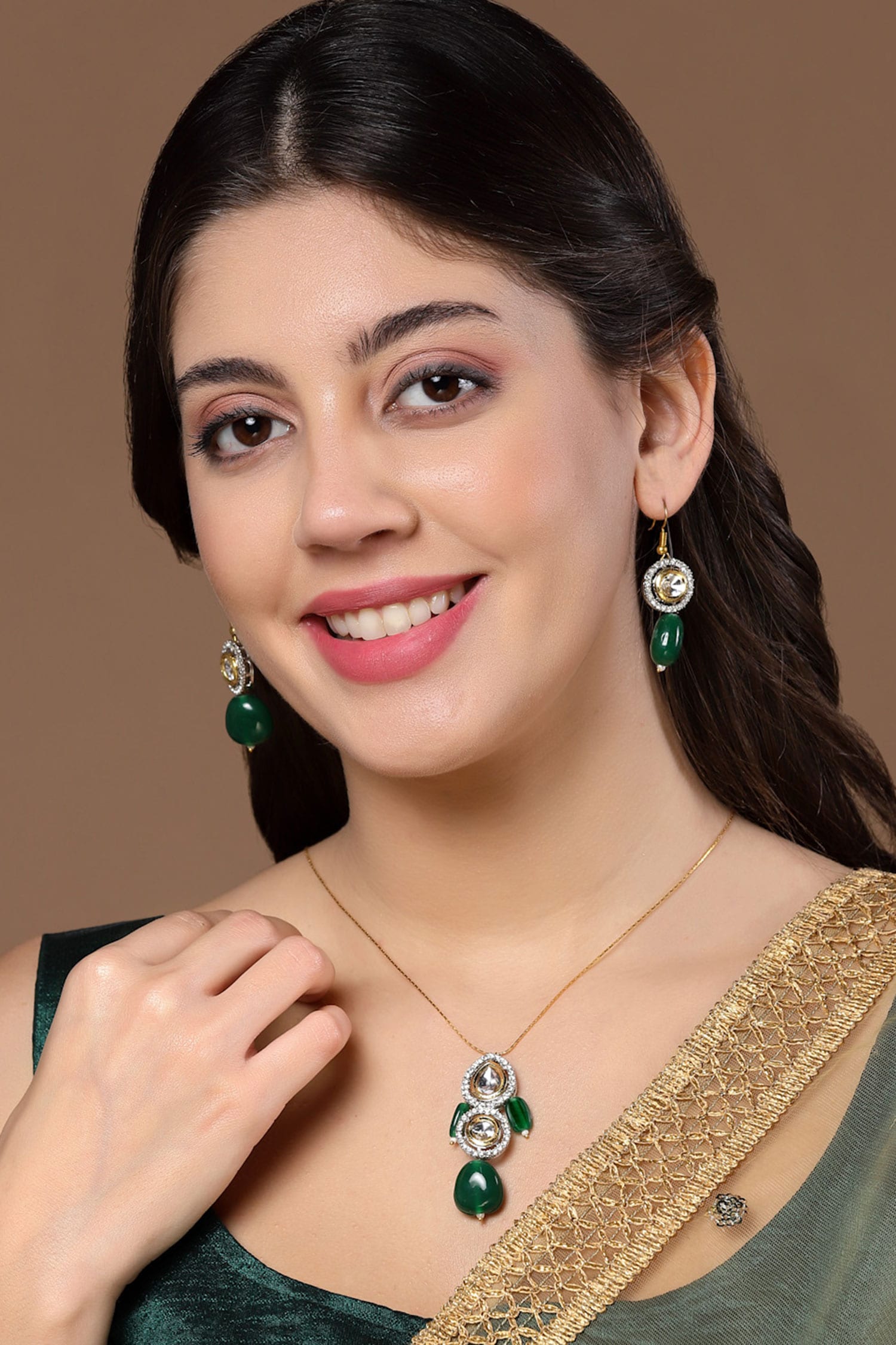 Embellished Pendant Necklace Set 