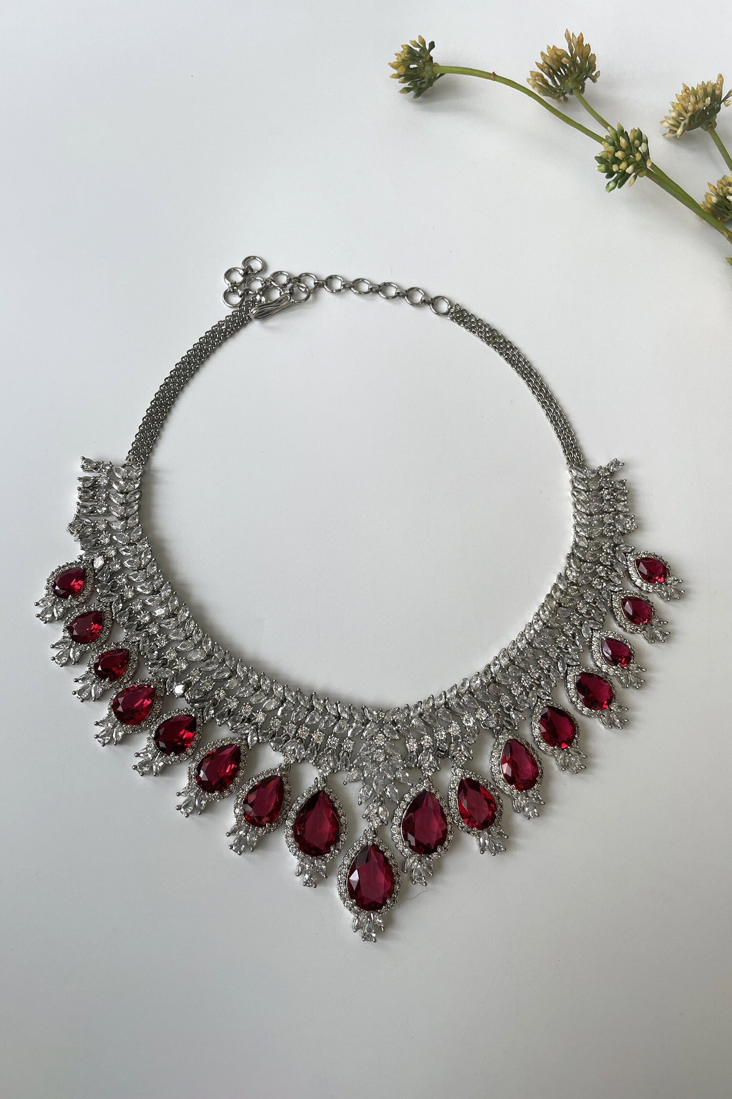 Tear Drop Carved Necklace Set 
