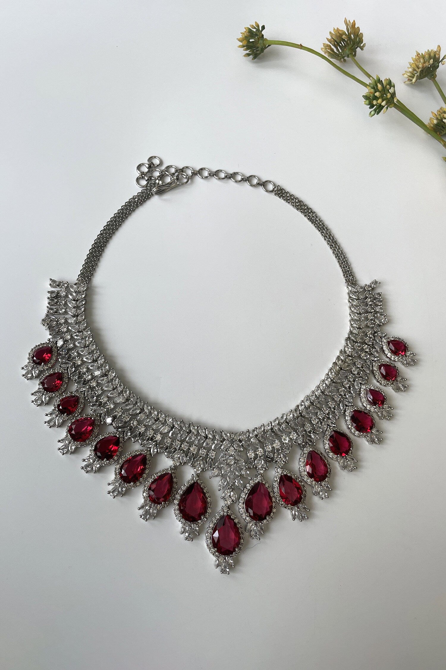 Tear Drop Carved Necklace Set 