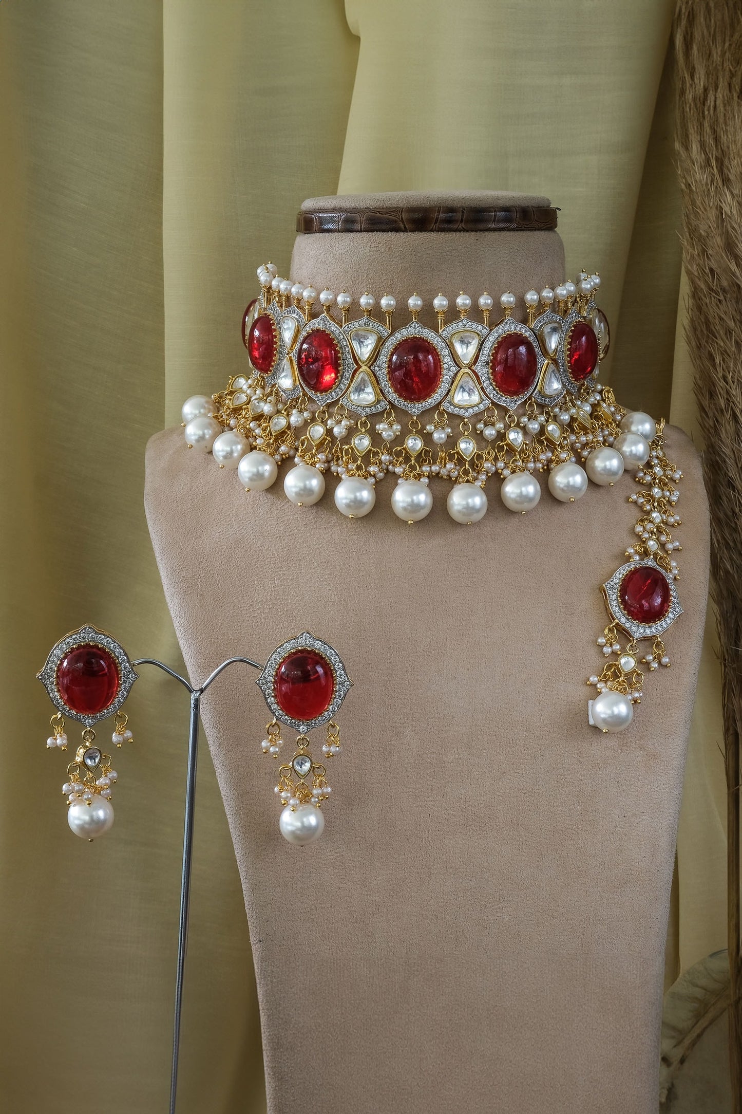 Mughal Carved Choker Set 