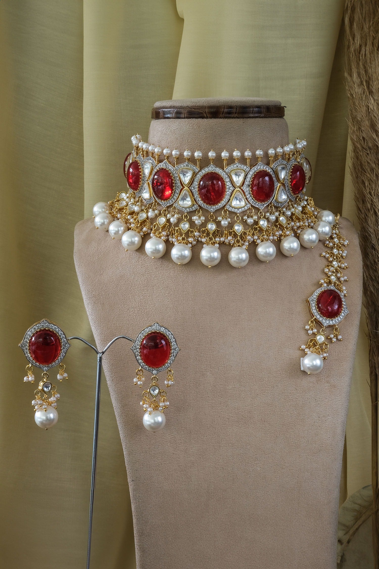 Mughal Carved Choker Set 