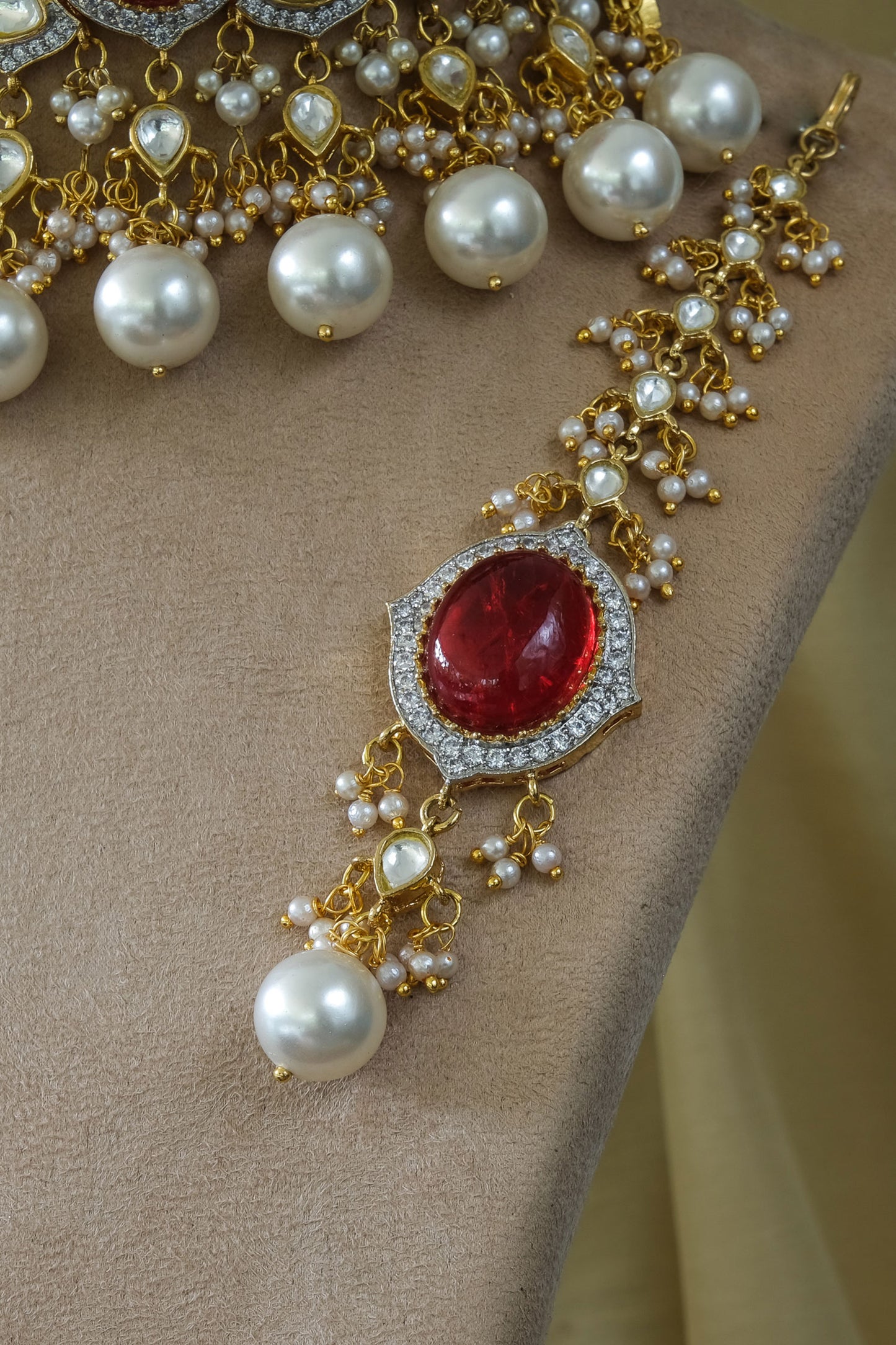 Mughal Carved Choker Set 